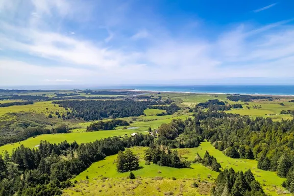 $3,250,000 | 43500 Crispin Road, Manchester, CA 95459