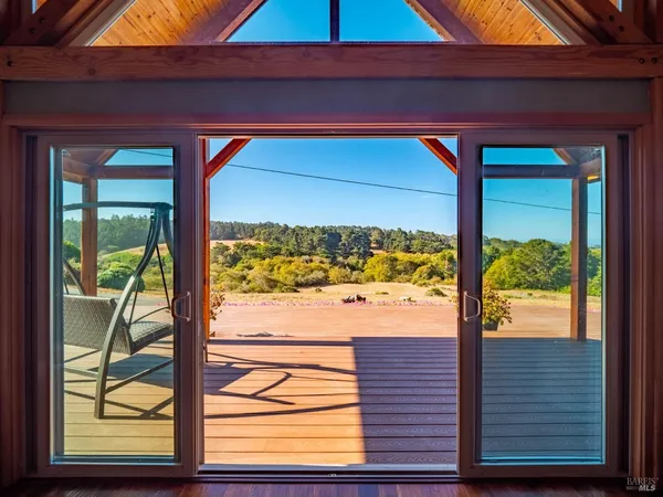 $3,250,000 | 43500 Crispin Road, Manchester, CA 95459
