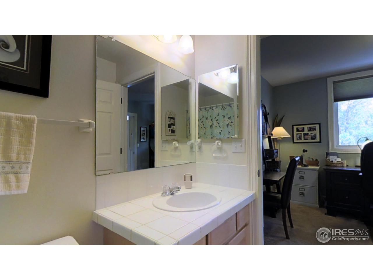 9745 Isabelle Road Lafayette, CO 80026 - Photo 19 of 37