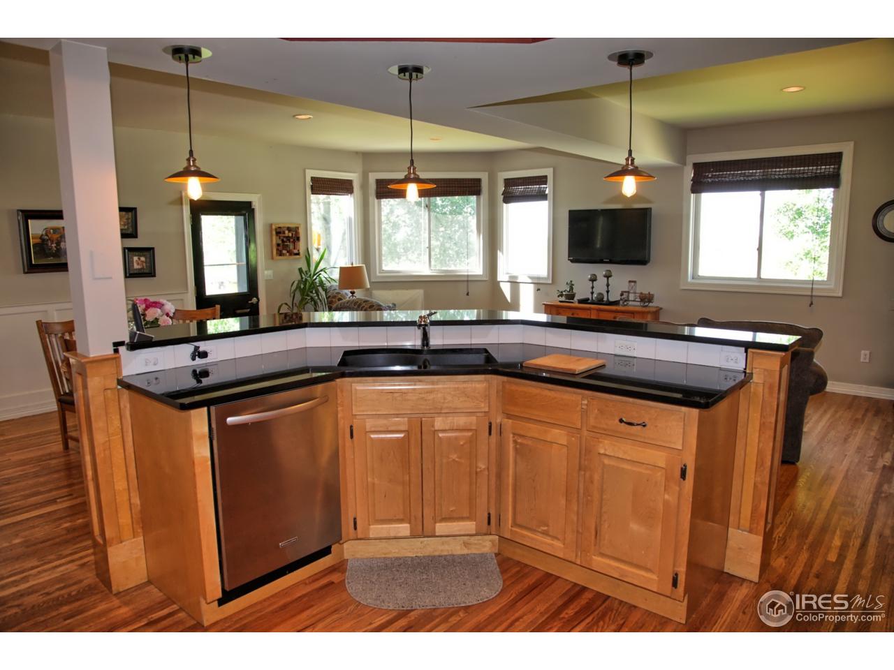 9745 Isabelle Road Lafayette, CO 80026 - Photo 10 of 37