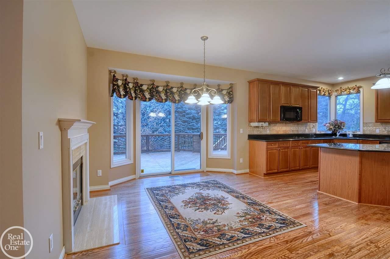 538 Springview Drive Rochester, MI 48307 - Photo 23 of 58
