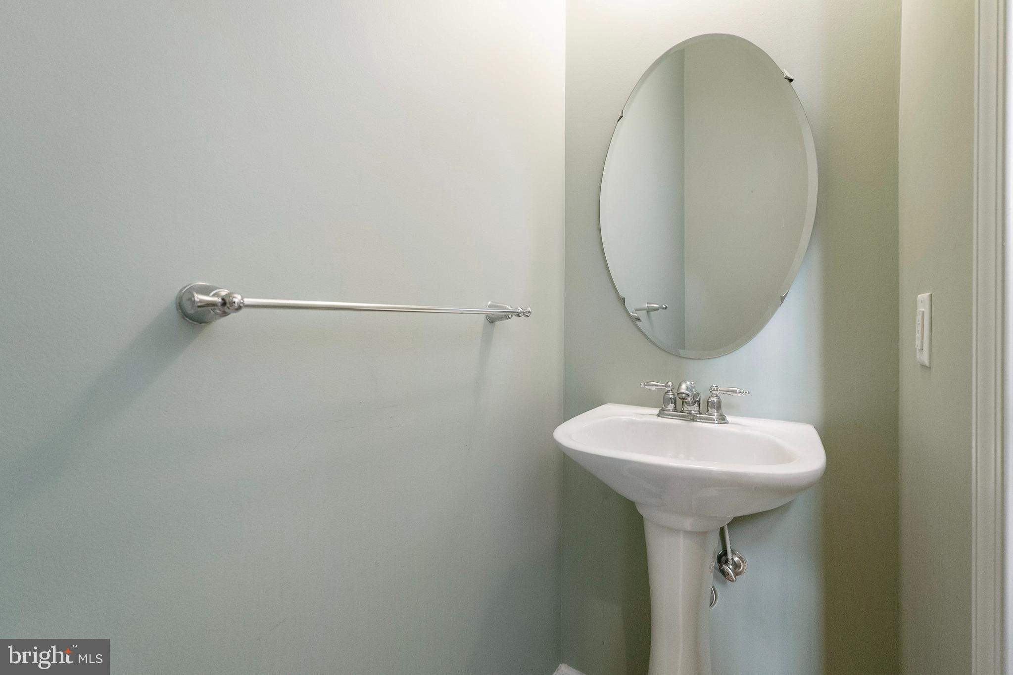 1517 Fair Oak Drive Hanover, MD 21076 - Photo 7 of 33 Powder Room Main Level