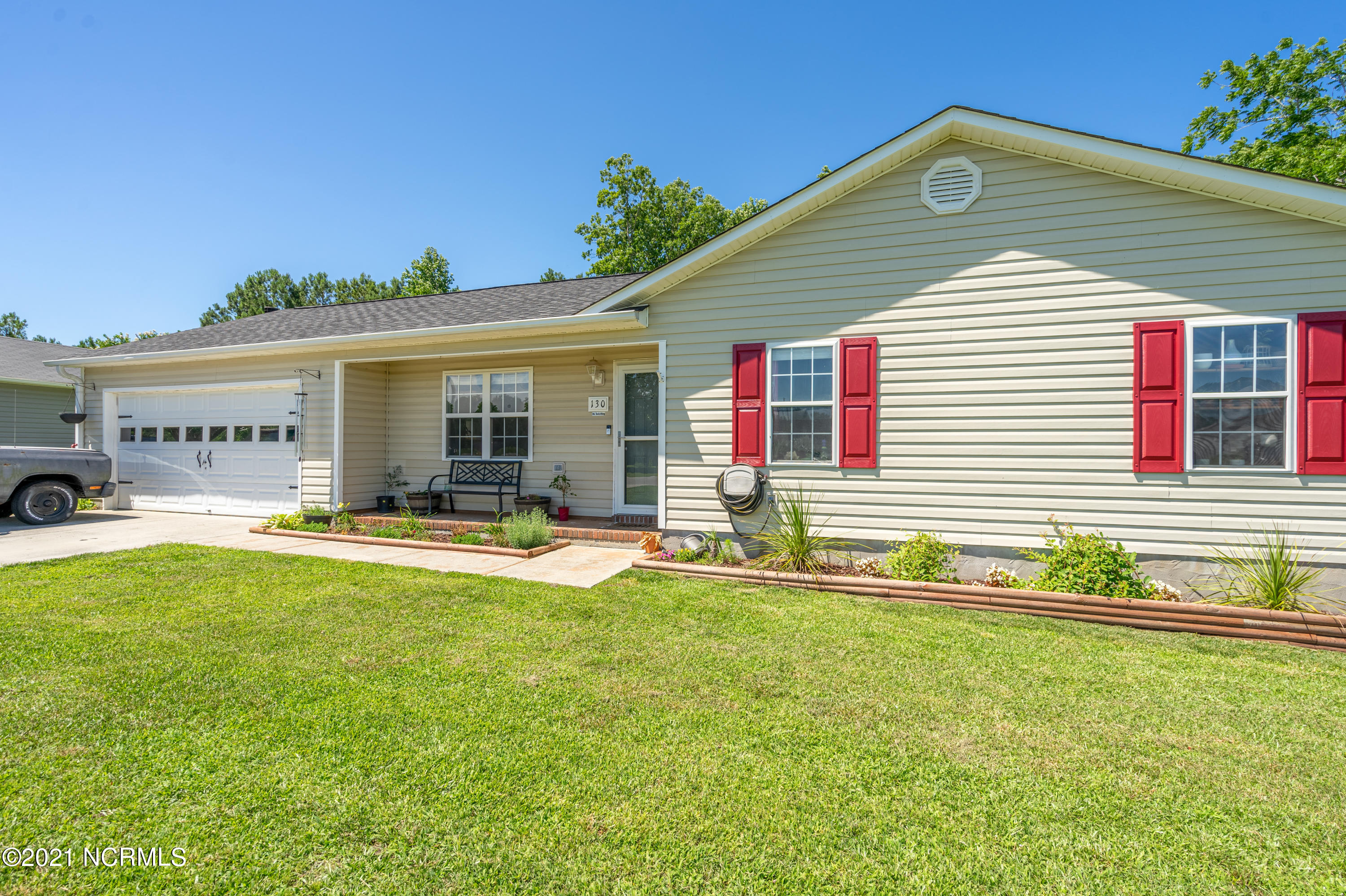 130 Wigeon Road Jacksonville, NC 28540 - Photo 2 of 26 2