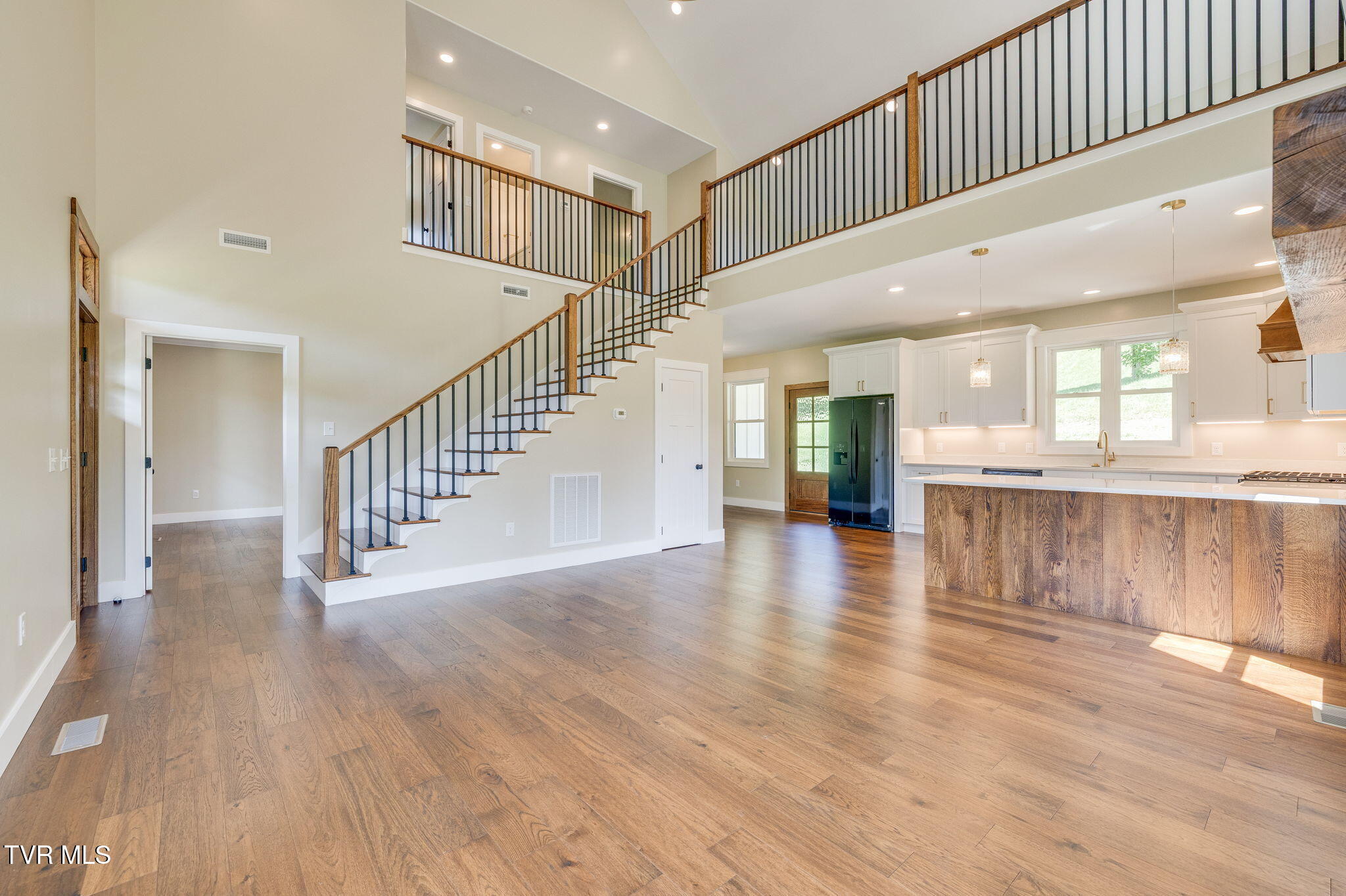 1627 Powder Branch Road Johnson City, TN 37601 - Photo 8 of 54 004