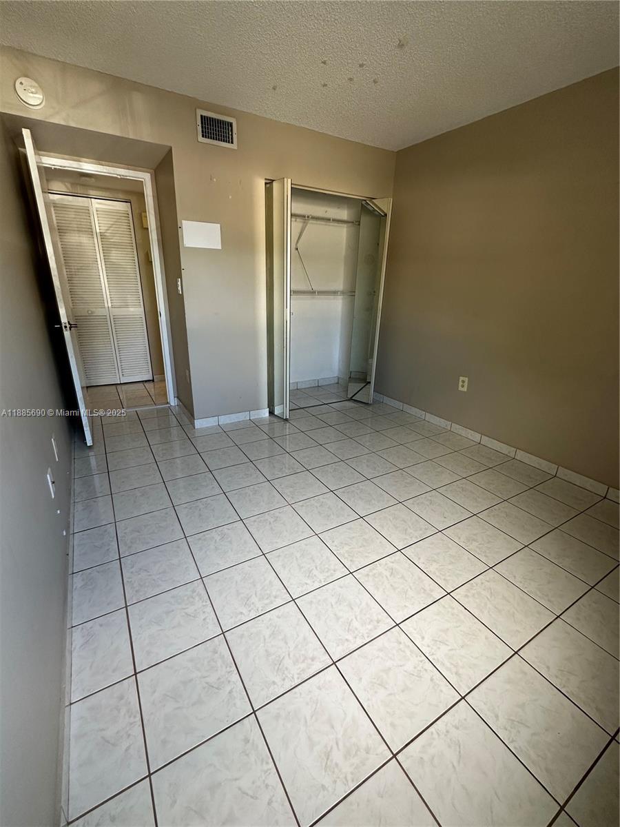 10245 Northwest 9th St Circle, Unit 1119 Miami, FL 33172 - Photo 12 of 18