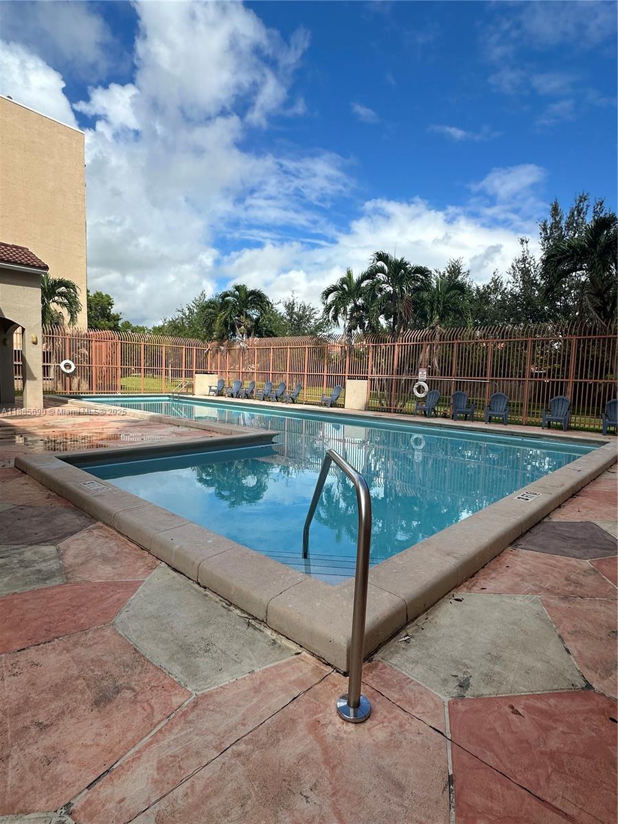 10245 Northwest 9th St Circle, Unit 1119 Miami, FL 33172 - Photo 17 of 18