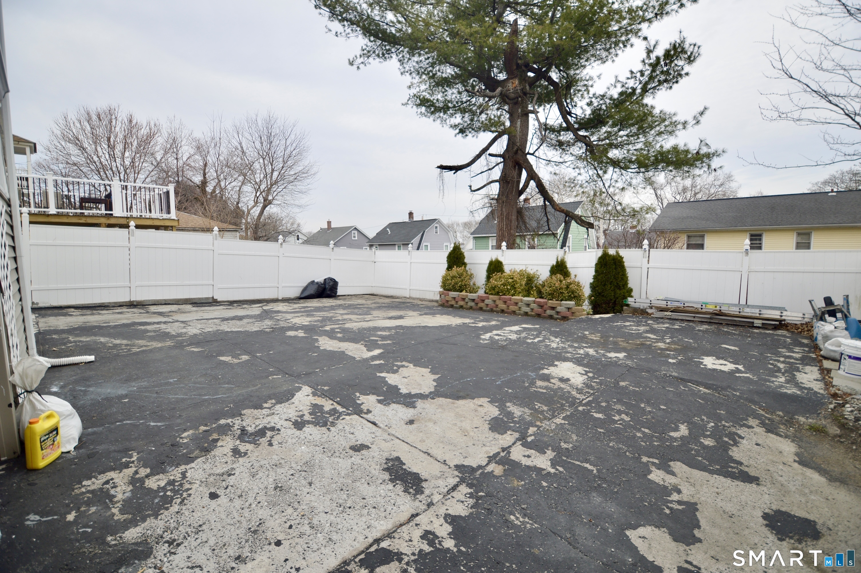32 Boston Terrace Bridgeport, CT 06610 - Photo 14 of 14 a view of a street with of a house