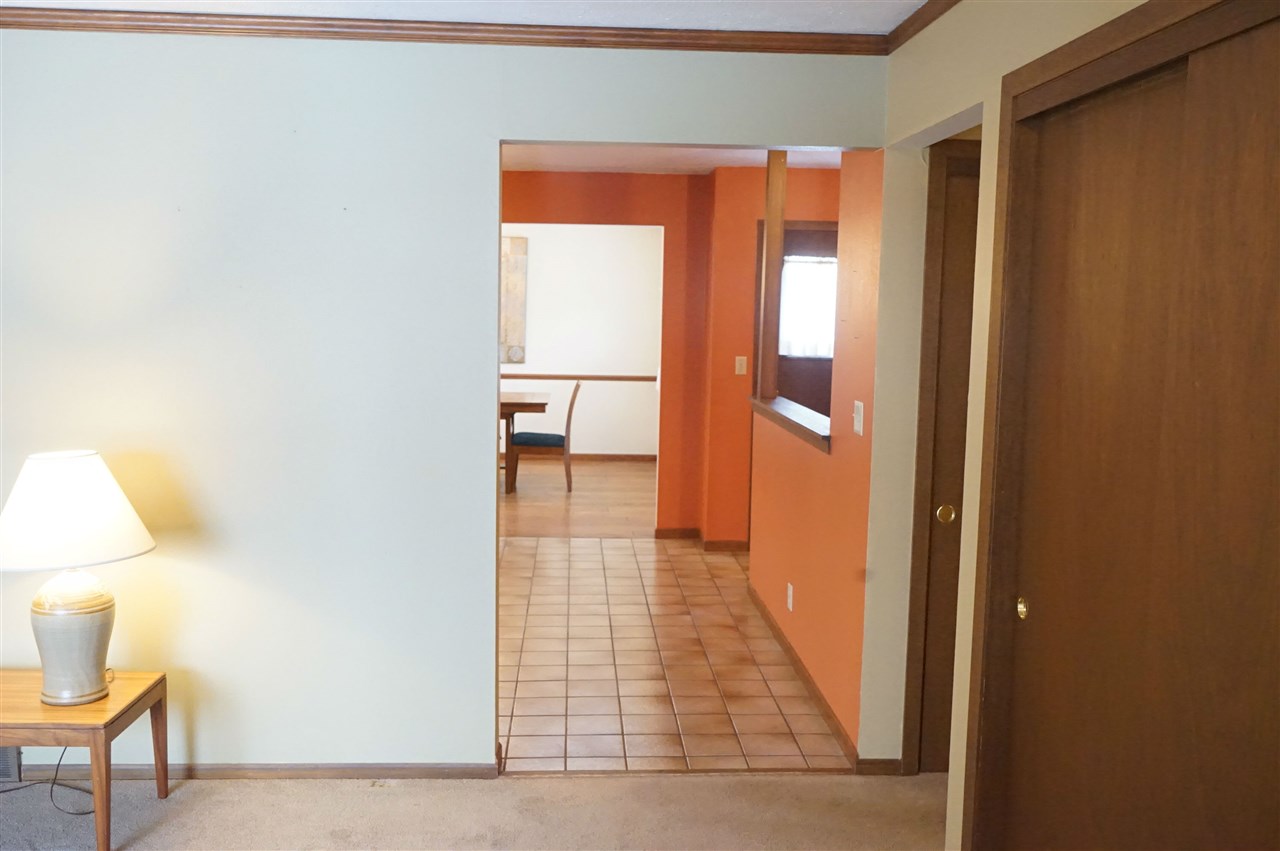 5143 Arbutus Road Rockford, IL 61107 - Photo 10 of 20 Gallery Image 10