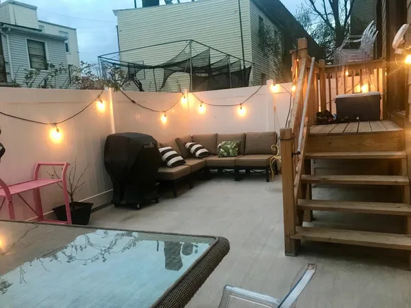 $2,500 | 850 Newark Avenue, Unit 2D, Jersey City, NJ 07306