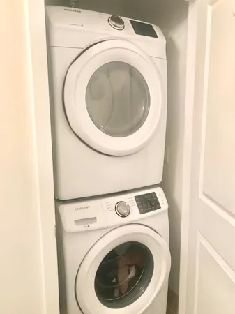 $2,500 | 850 Newark Avenue, Unit 2D, Jersey City, NJ 07306