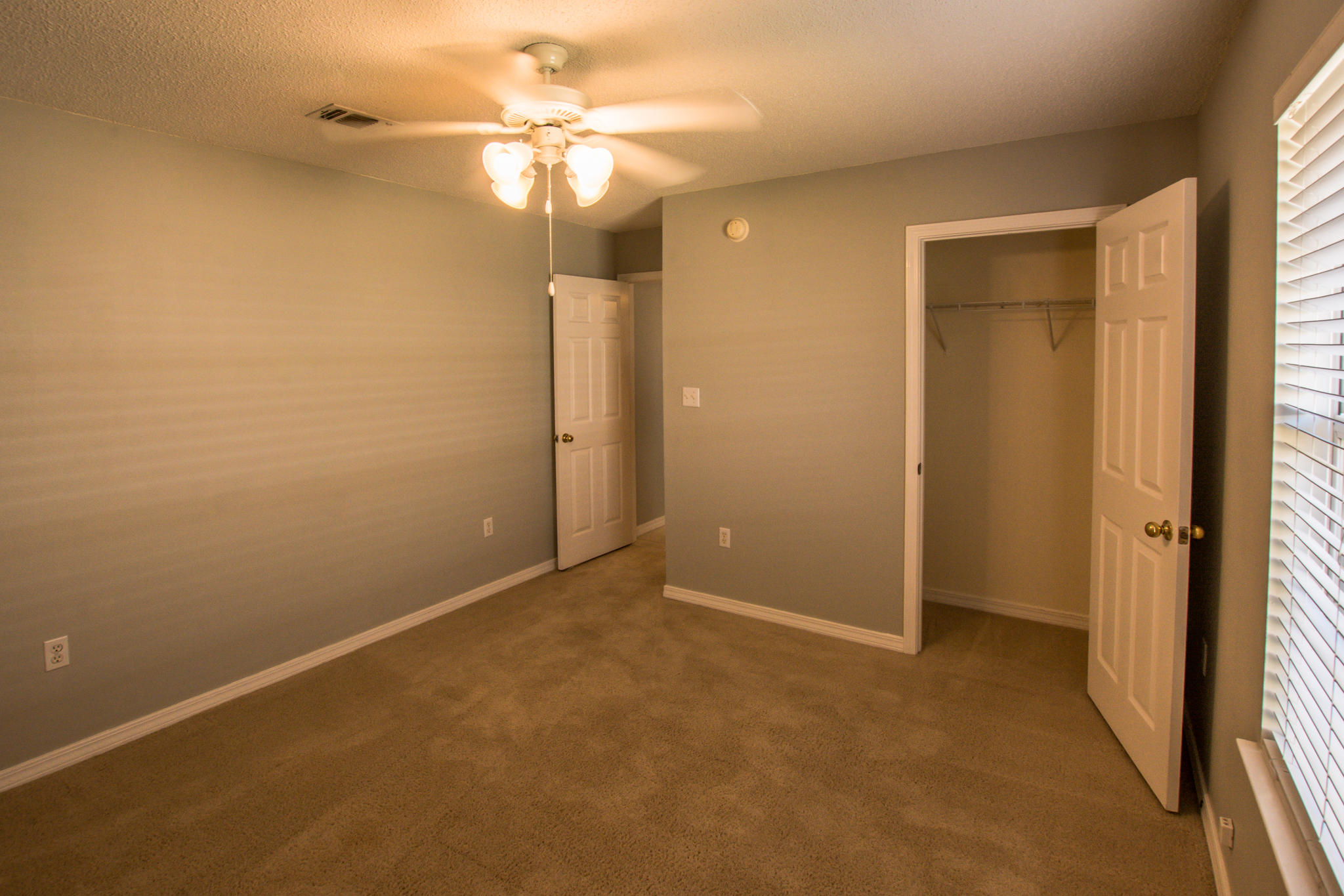 52 Green Island Way Miramar Beach, FL 32550 - Photo 25 of 27 an empty room with a bathroom