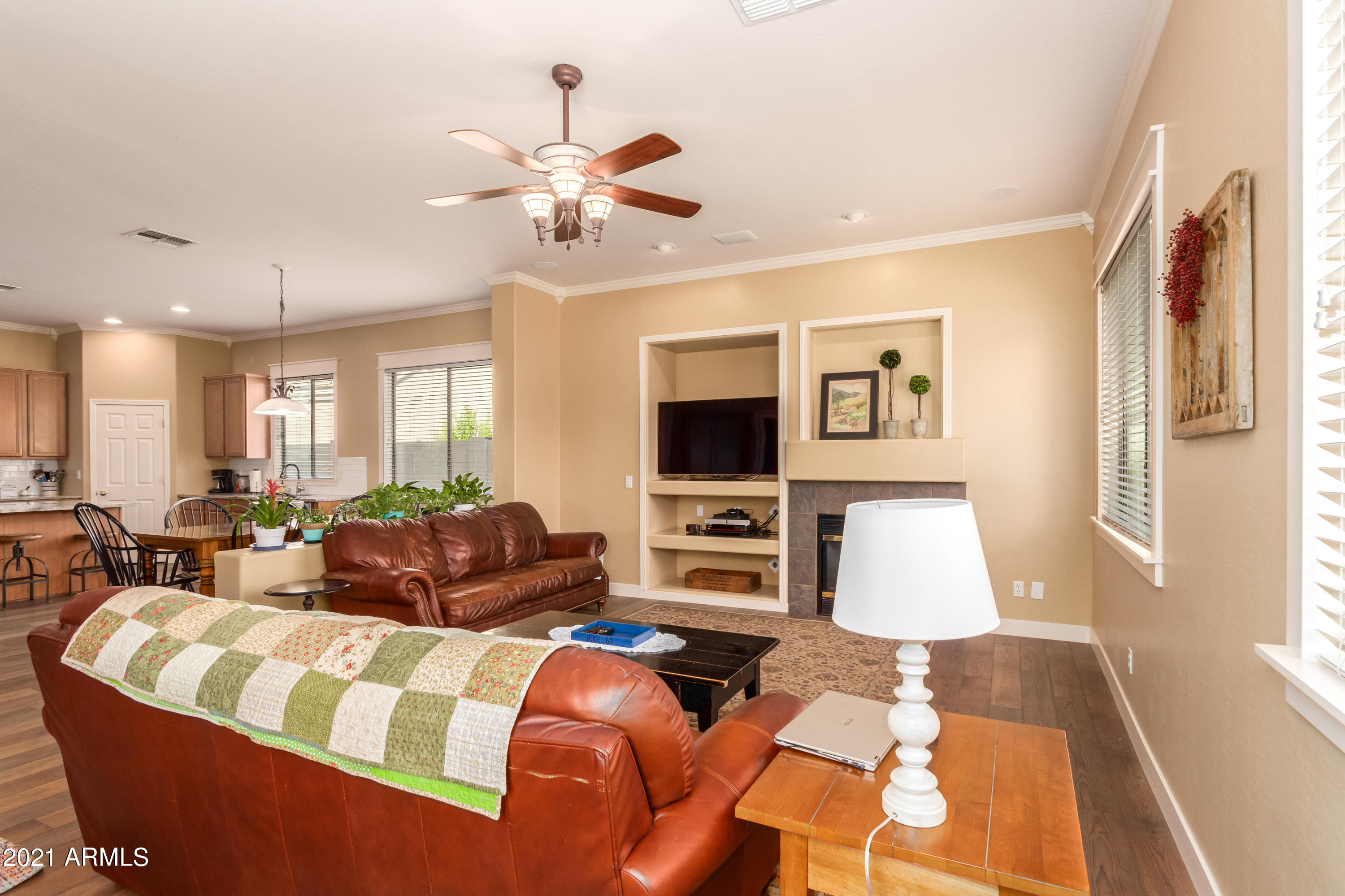 3151 East Hampton Lane Gilbert, AZ 85295 - Photo 8 of 38 08 - Hampton