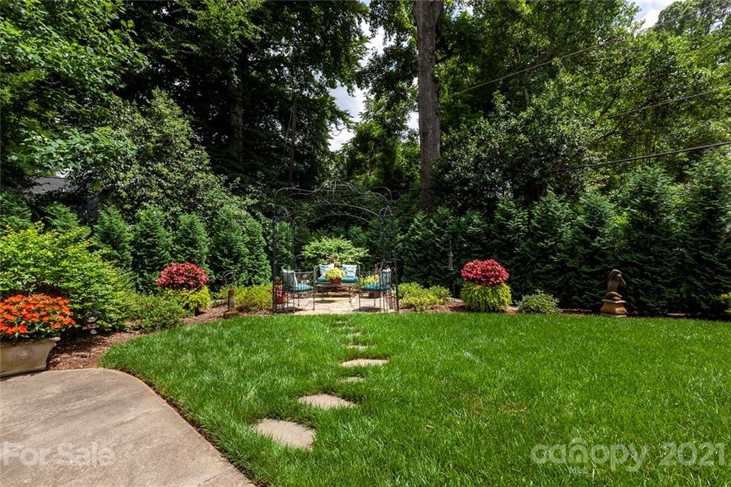 2020 Truman Road Charlotte, NC 28205 - Photo 37 of 42 Gallery Image 37