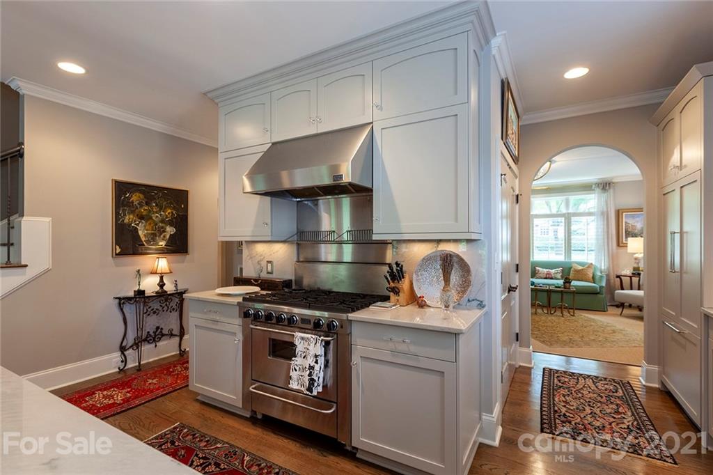 2020 Truman Road Charlotte, NC 28205 - Photo 5 of 42 Gallery Image 5