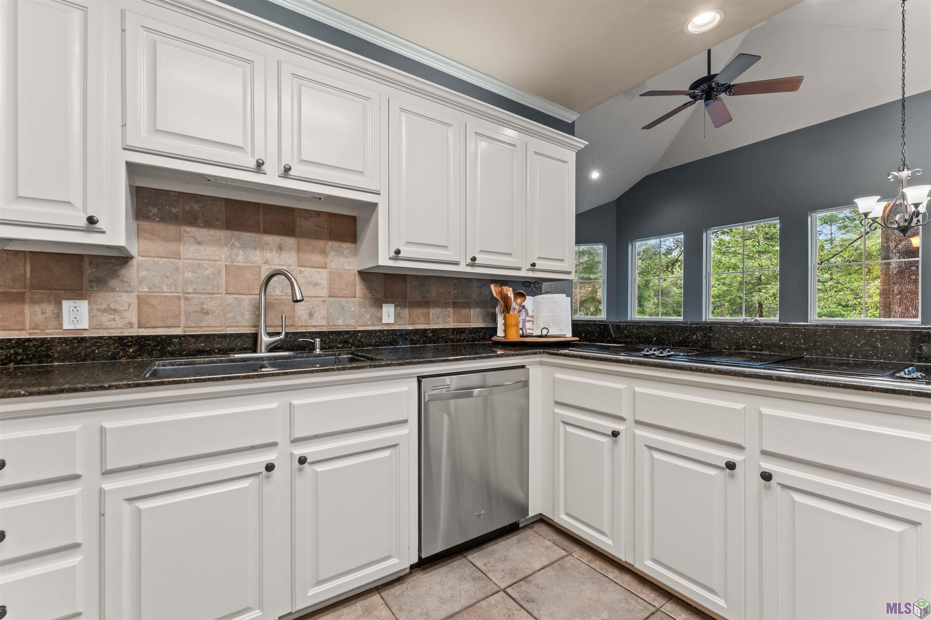 447 Sandy Springs Lane Jackson, LA 70748 - Photo 14 of 51