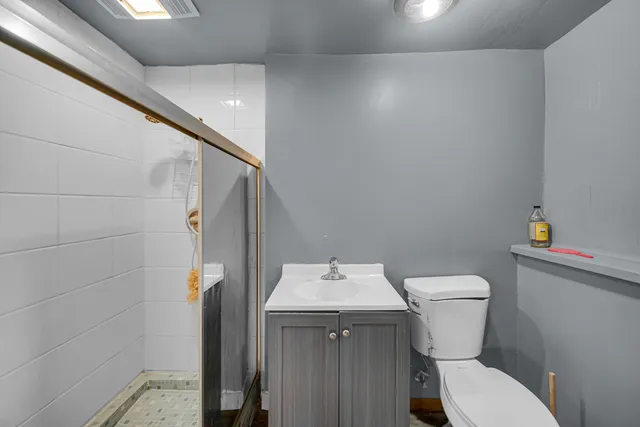 $299,999 | 714 West Pleasant Street, Villa Park, IL 60181