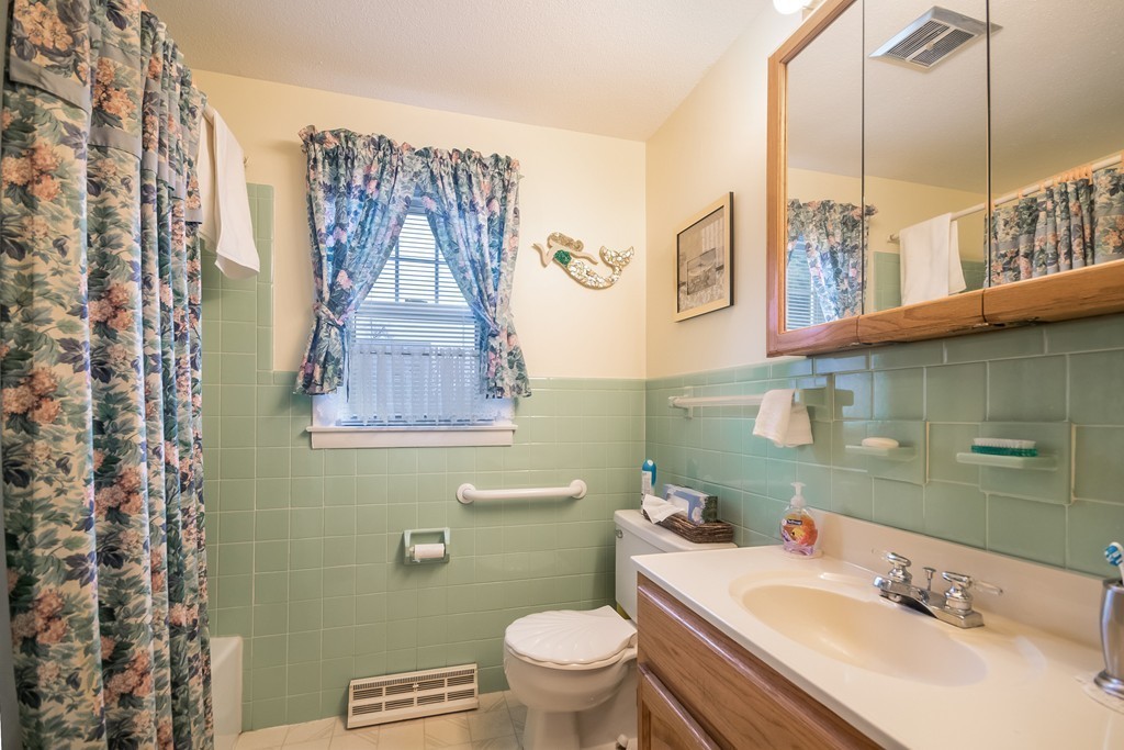 30 Rachel Street Springfield, MA 01129 - Photo 10 of 21