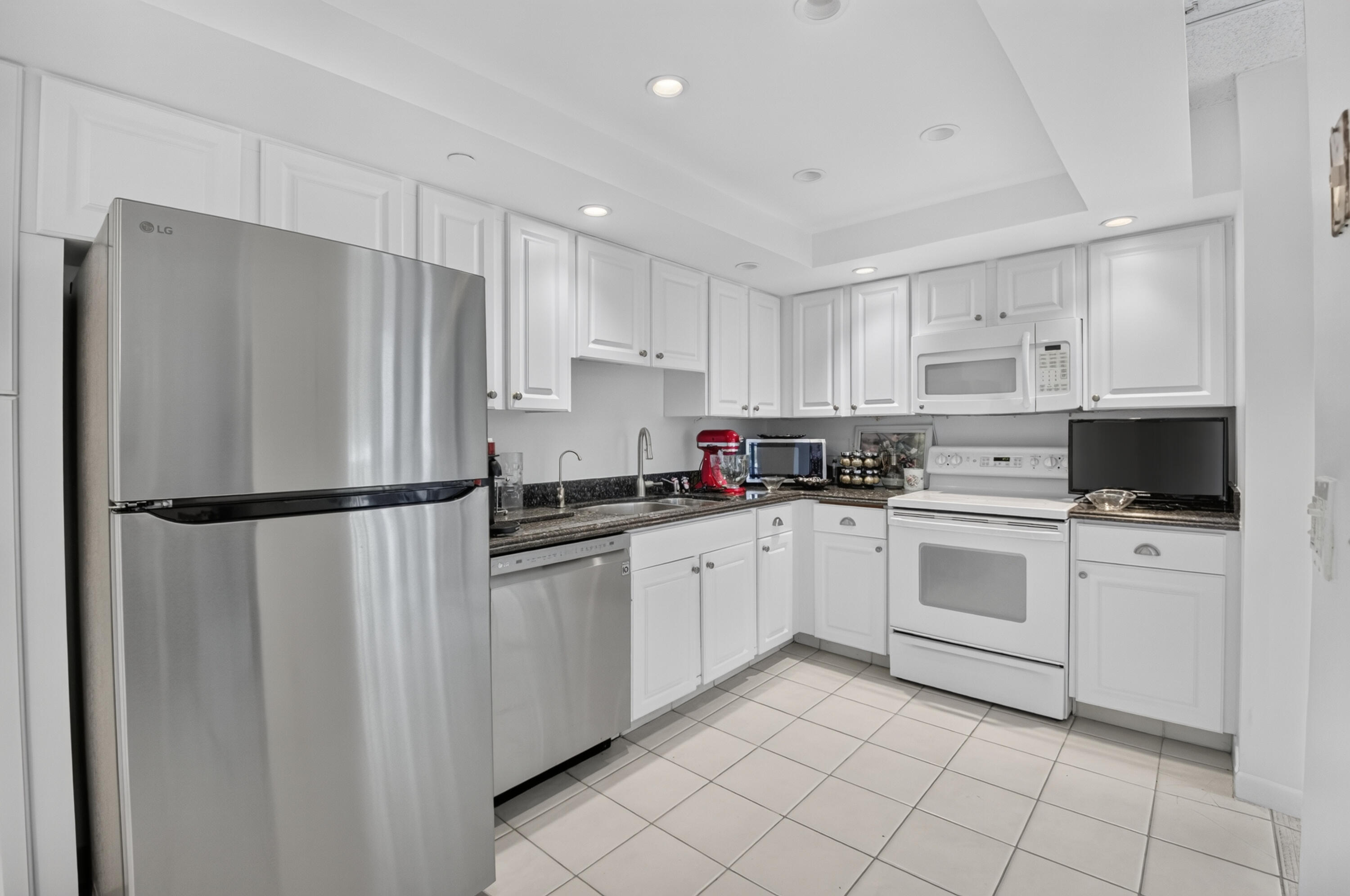 7847 Lakeside Boulevard, Unit 1024 Boca Raton, FL 33434 - Photo 17 of 80 DSC_1681
