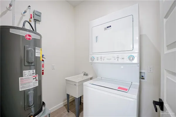 $1,150 | 5709 Notre Dame Avenue, Unit 1, Mission, TX 78573