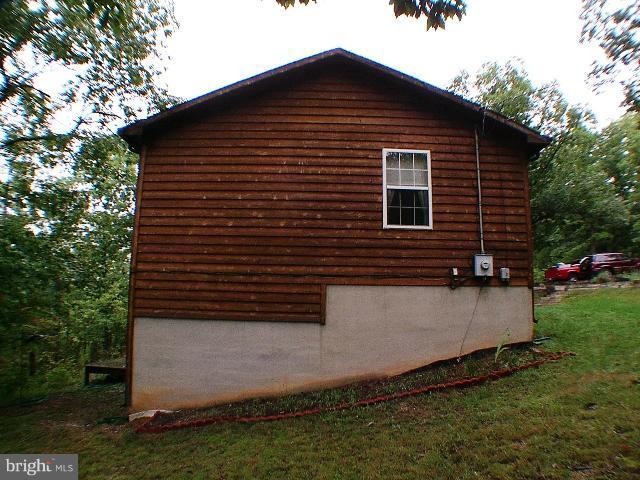 421 Hunting Road Winchester, VA 22603 - Photo 1 of 30 SIDE OF HOUSE
