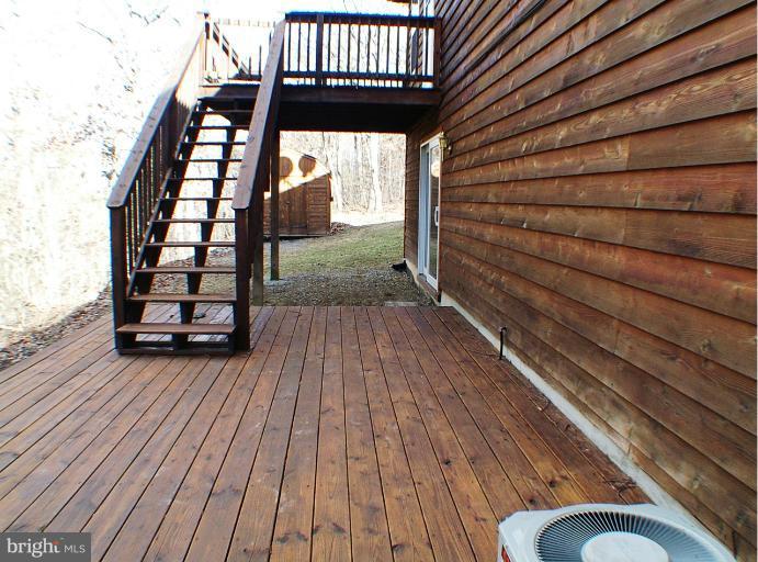 421 Hunting Road Winchester, VA 22603 - Photo 19 of 30 LOWER DECK