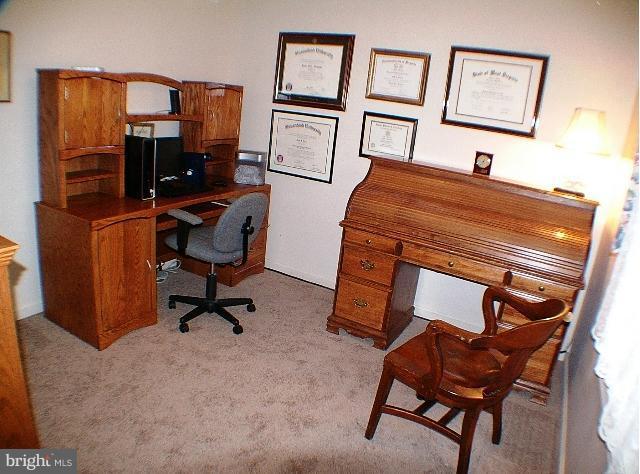 421 Hunting Road Winchester, VA 22603 - Photo 22 of 30 BEDROOM/OFFICE
