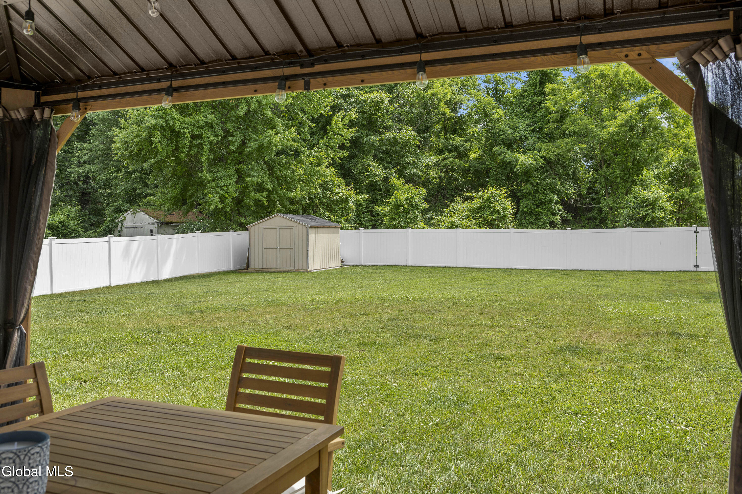 3062 Sunset Lane Schenectady, NY 12303 - Photo 32 of 37 34