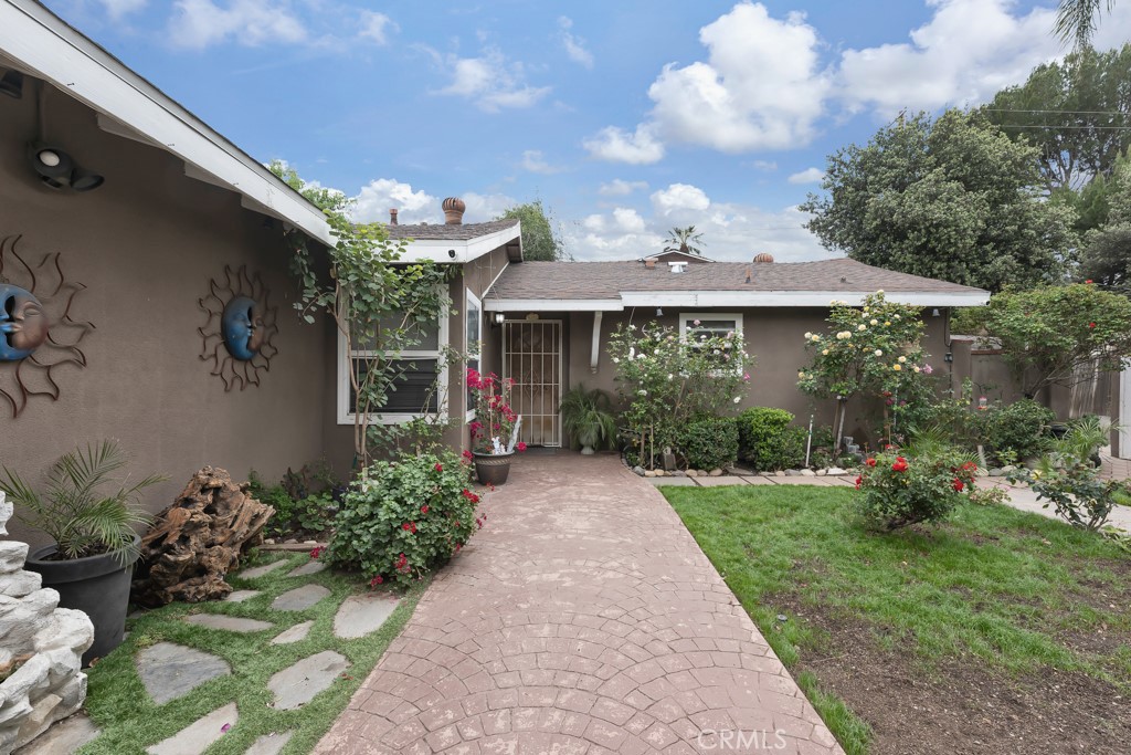 14962 Genoa Street Sylmar, CA 91342 - Photo 3 of 35