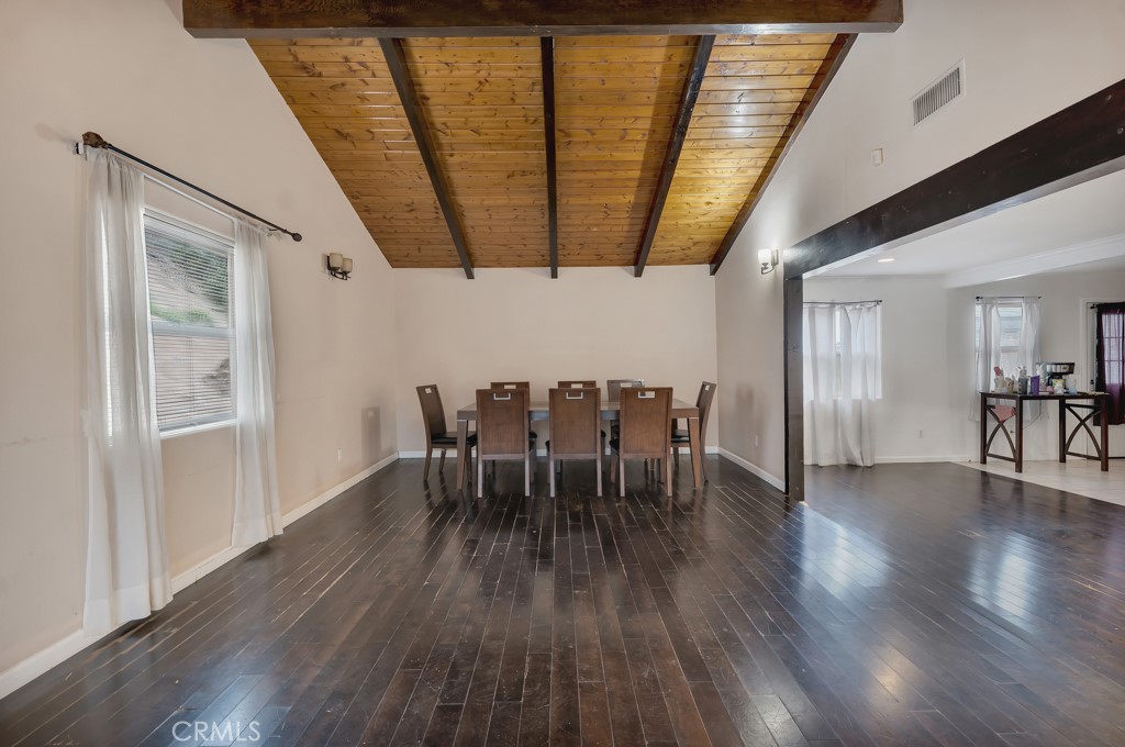 14962 Genoa Street Sylmar, CA 91342 - Photo 6 of 35
