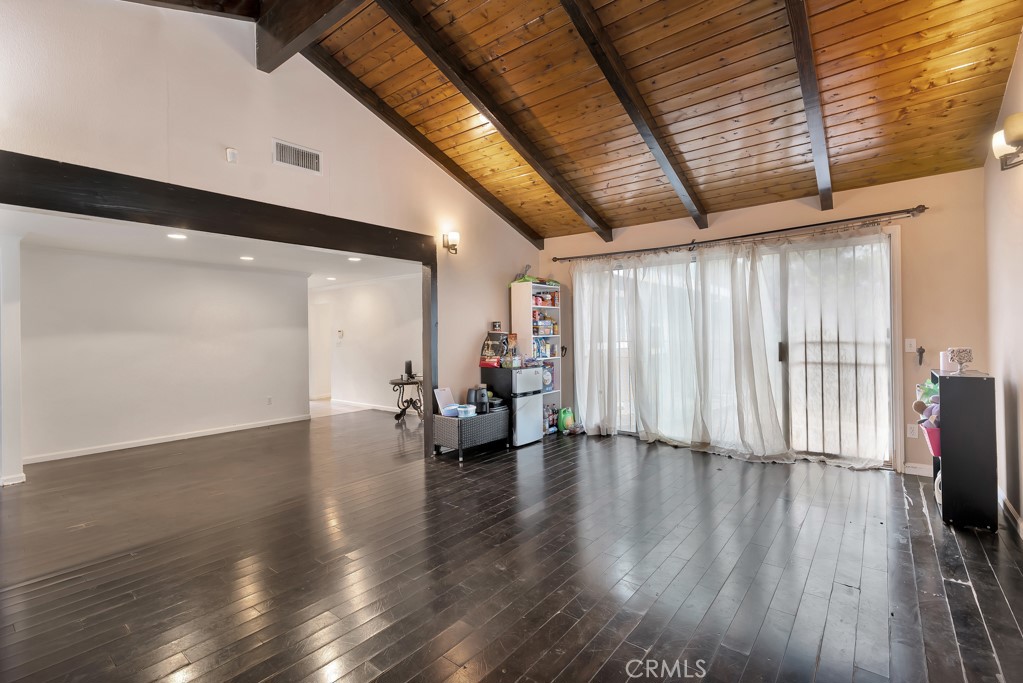 14962 Genoa Street Sylmar, CA 91342 - Photo 7 of 35