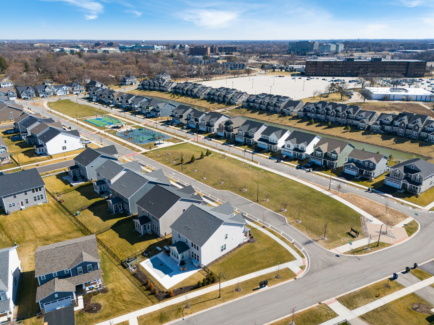 2552 Weatherbee Lane Naperville, IL 60563 - Photo 40 of 43 a view of a city
