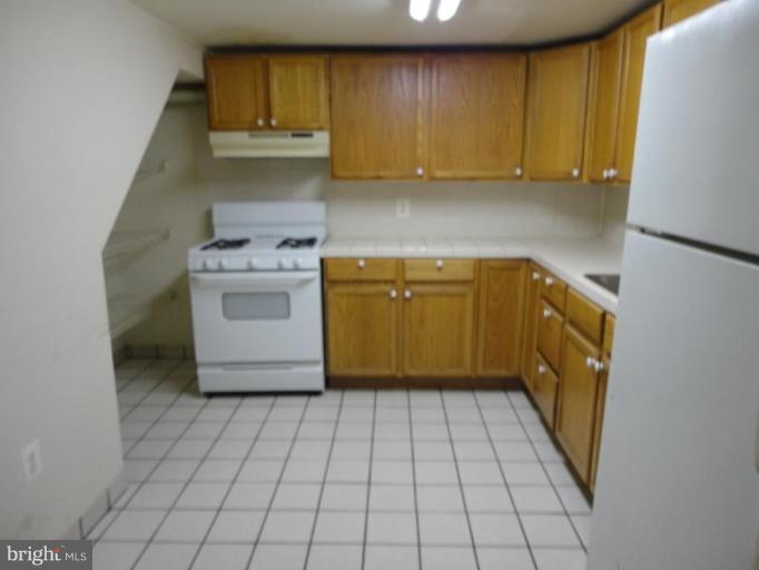 2803 Harris Avenue Silver Spring, MD 20902 - Photo 5 of 9 Kitchen #2