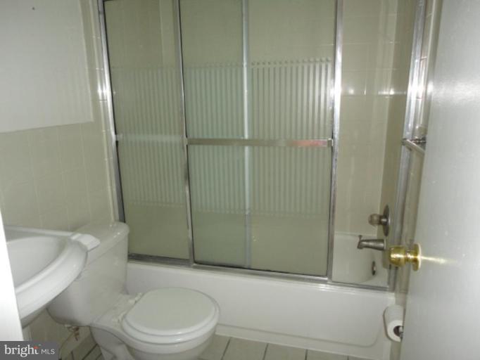 2803 Harris Avenue Silver Spring, MD 20902 - Photo 6 of 9 Bath #1