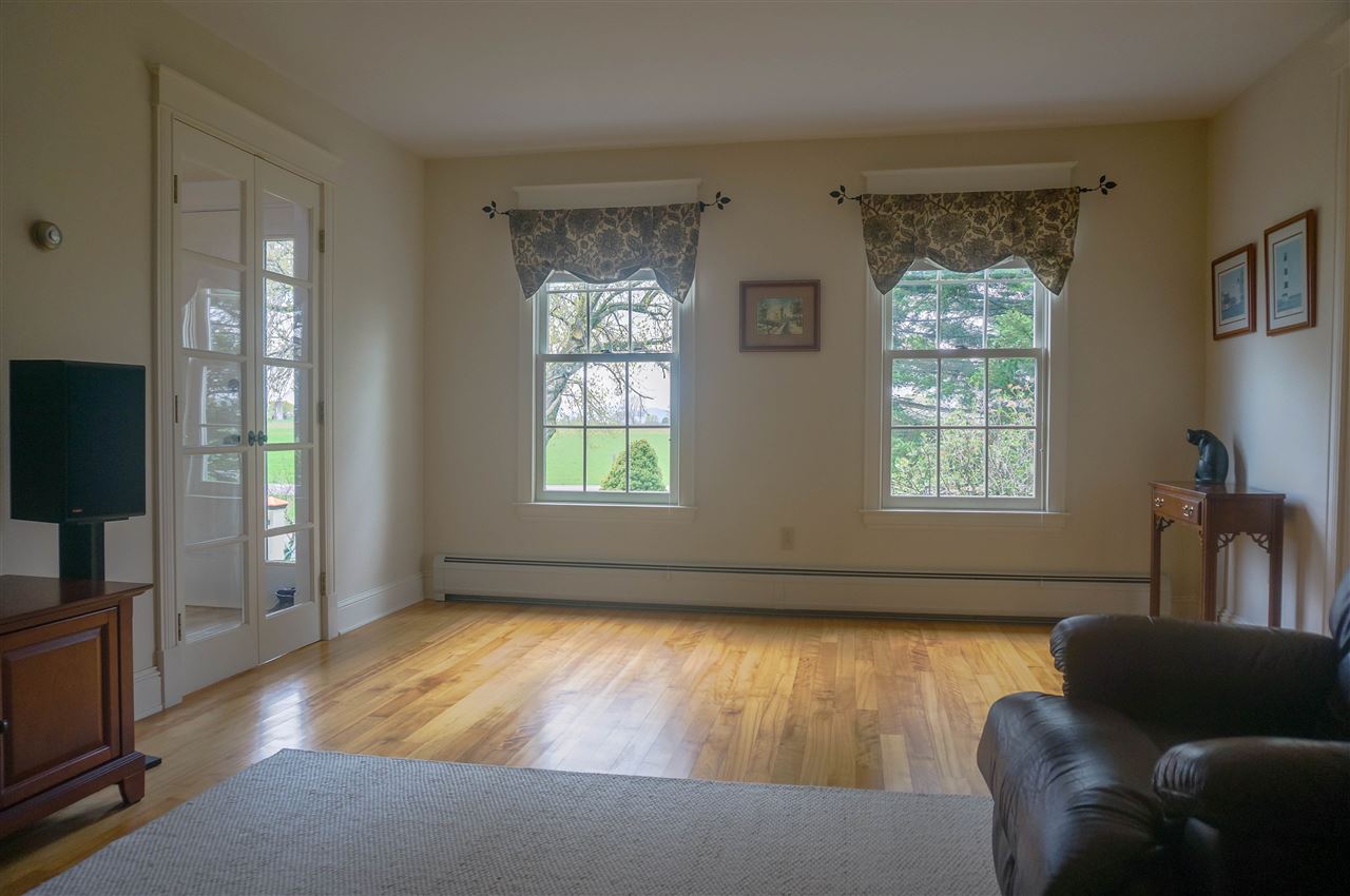 989 Greenbush Road Charlotte, VT 05445 - Photo 13 of 31 Gallery Image 13
