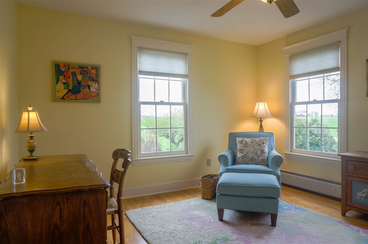 989 Greenbush Road Charlotte, VT 05445 - Photo 15 of 31 Gallery Image 15