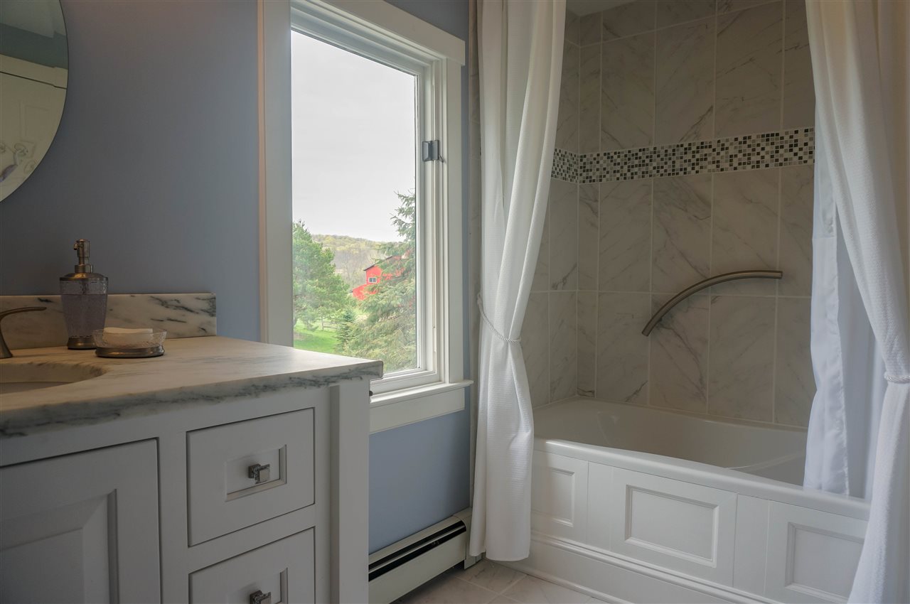 989 Greenbush Road Charlotte, VT 05445 - Photo 18 of 31 Gallery Image 18