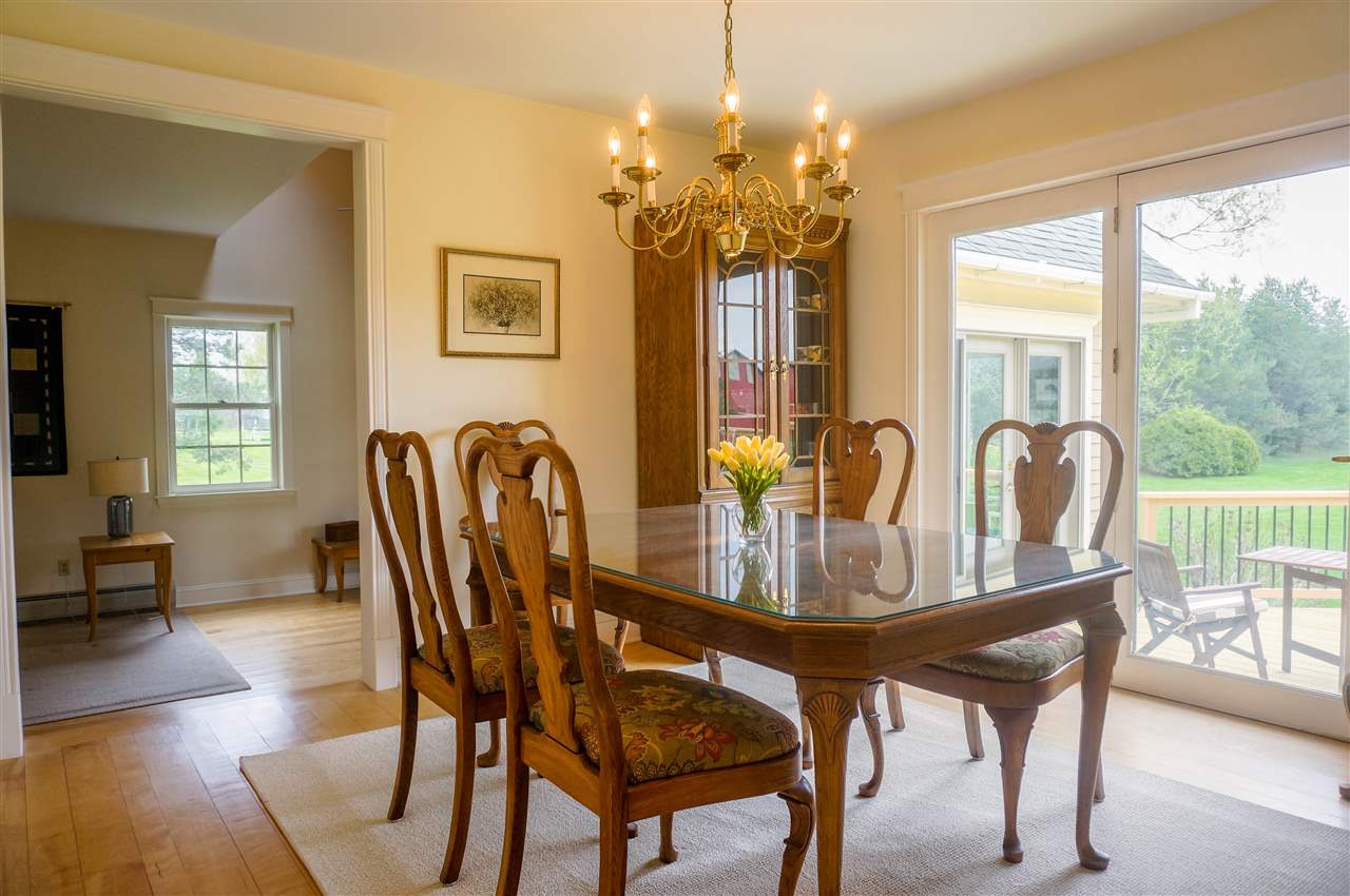 989 Greenbush Road Charlotte, VT 05445 - Photo 6 of 31 Gallery Image 6