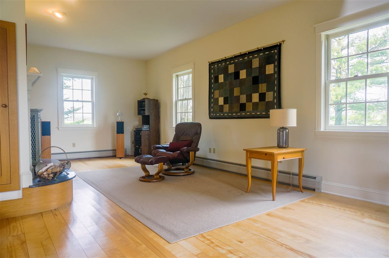 989 Greenbush Road Charlotte, VT 05445 - Photo 9 of 31 Gallery Image 9