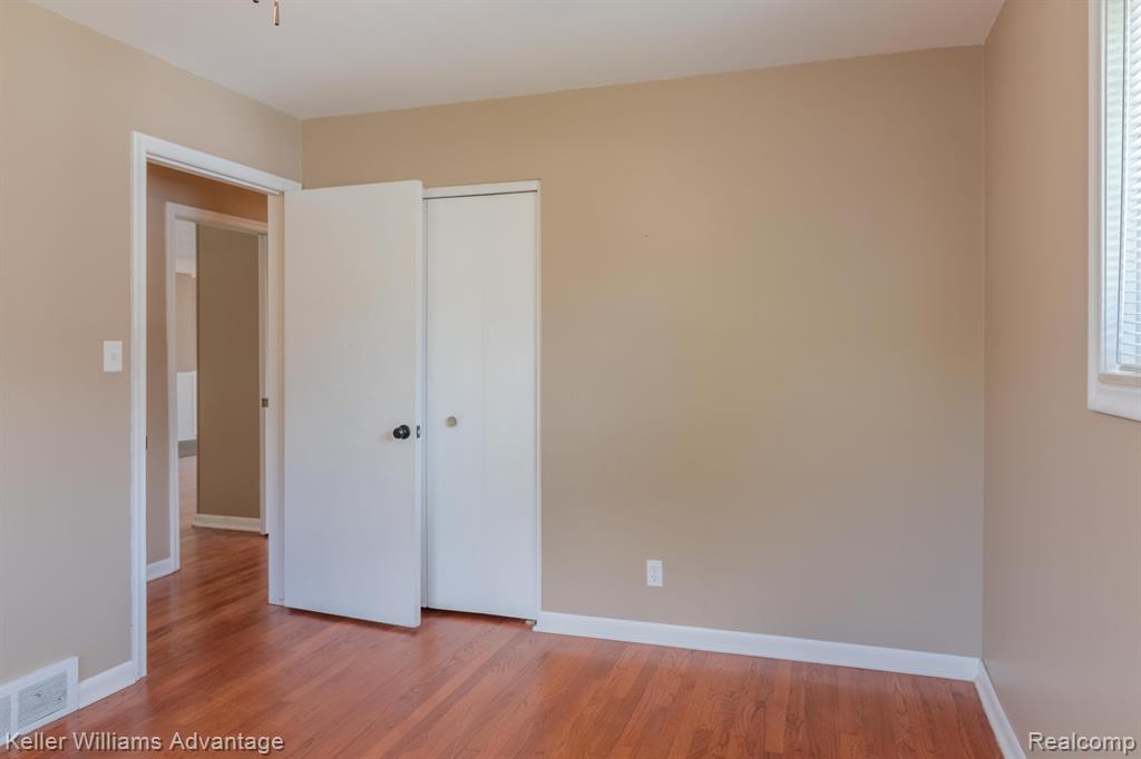 33401 Defour Drive Sterling Heights, MI 48310 - Photo 20 of 38