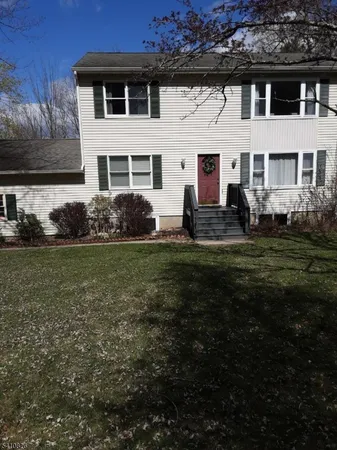 $2,200 | 309 Mountain Lake Road, Great Meadows, NJ 07838