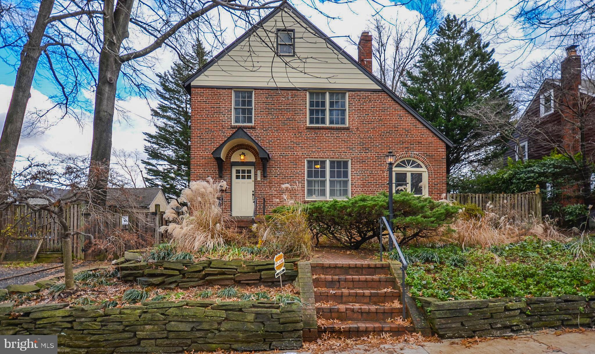 a front view of house with yard
