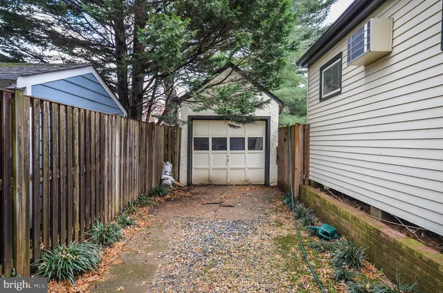 $6,500 | 7205 46th Street, Chevy Chase, MD 20815