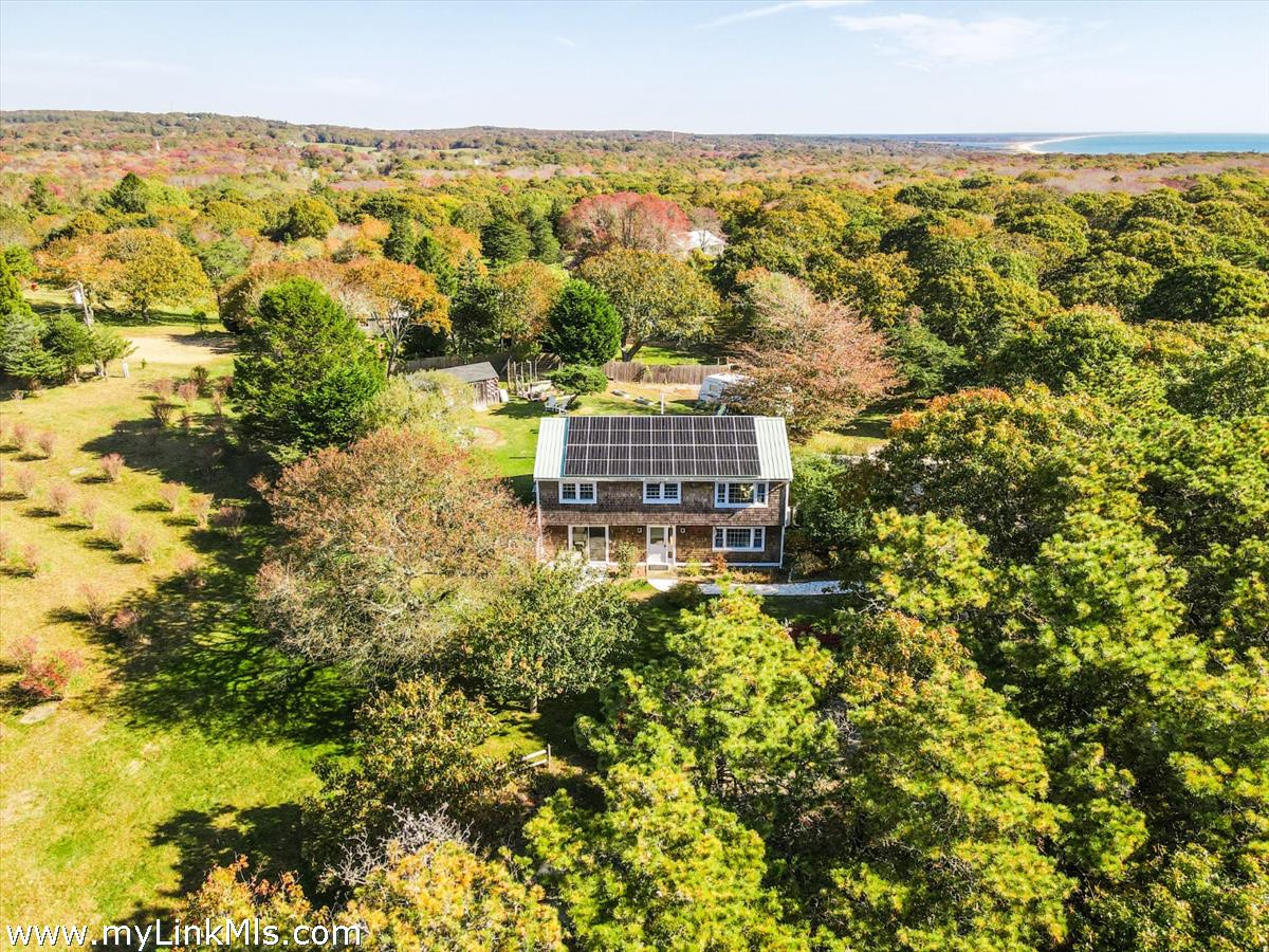 10 Rumpus Ridge Road Chilmark, MA 02535 - Photo 1 of 32 Gallery Image 1