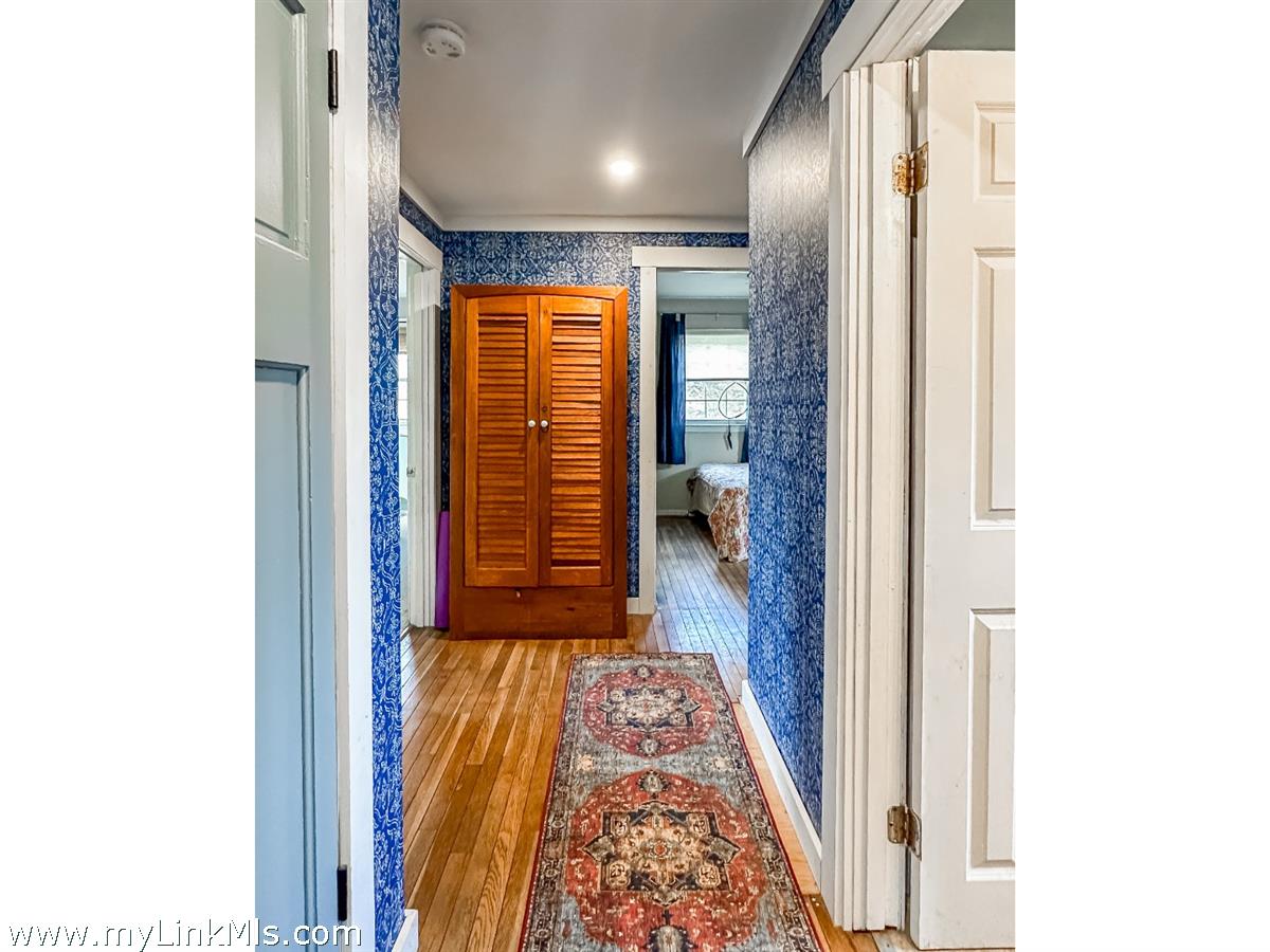 10 Rumpus Ridge Road Chilmark, MA 02535 - Photo 16 of 32 Gallery Image 16