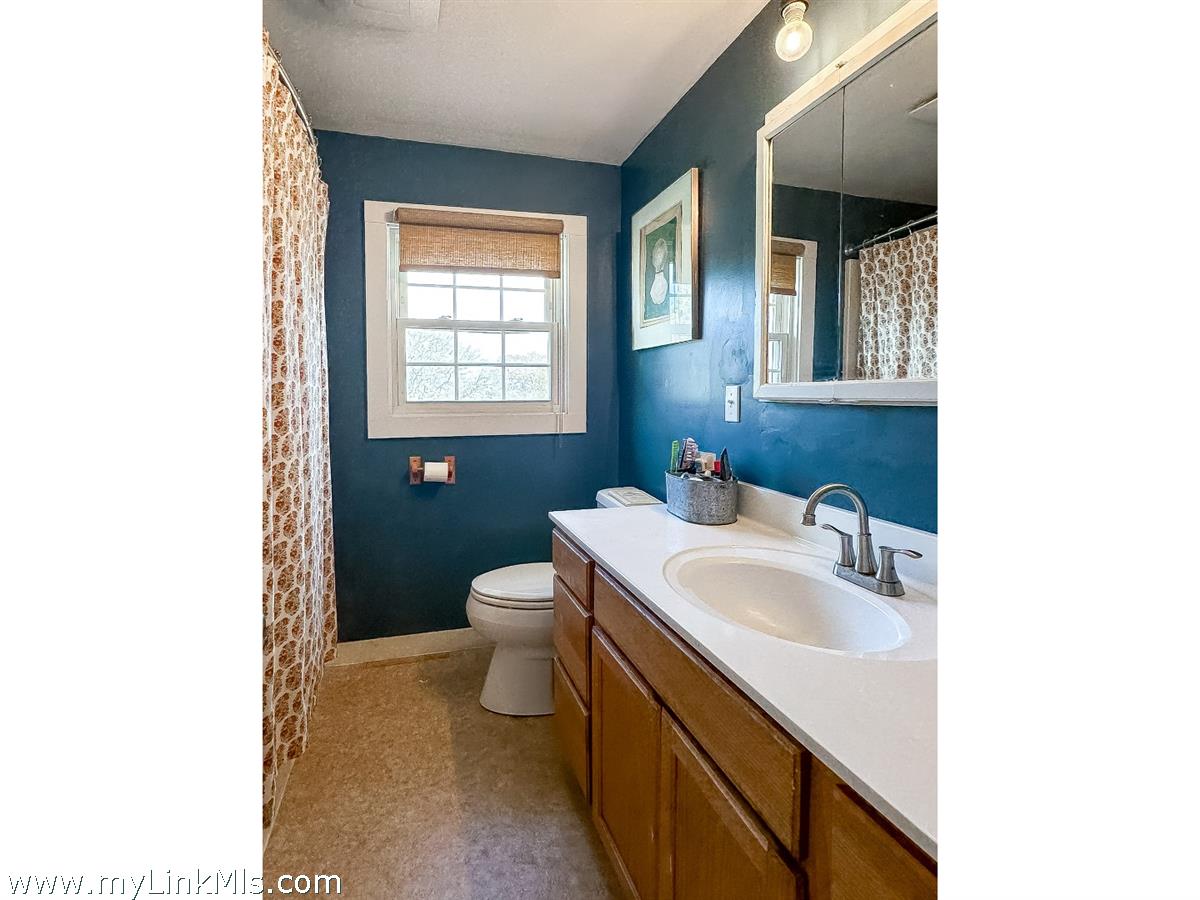 10 Rumpus Ridge Road Chilmark, MA 02535 - Photo 18 of 32 Gallery Image 18