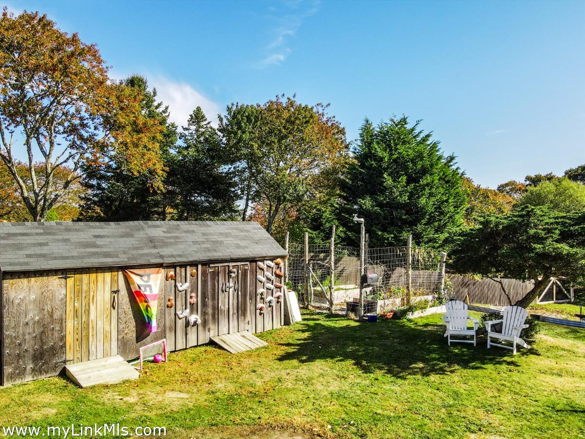 10 Rumpus Ridge Road Chilmark, MA 02535 - Photo 22 of 32 Gallery Image 22
