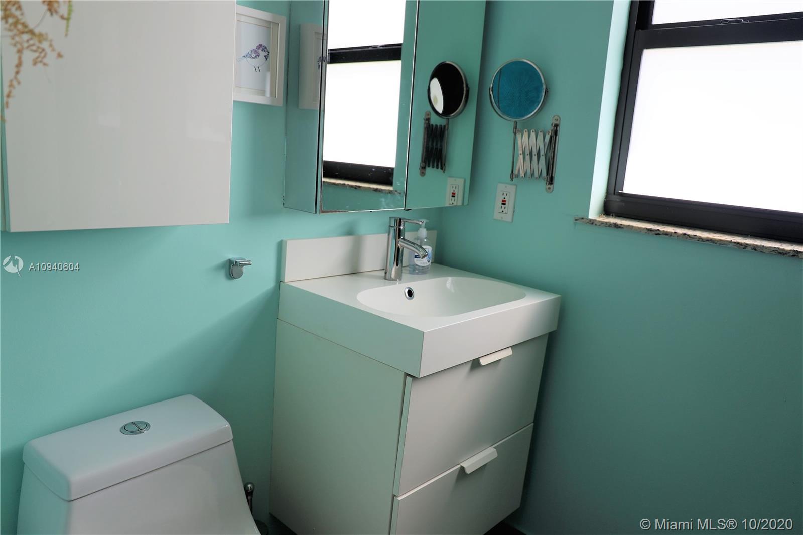 421 Southwest 25th Road Miami, FL 33129 - Photo 38 of 45