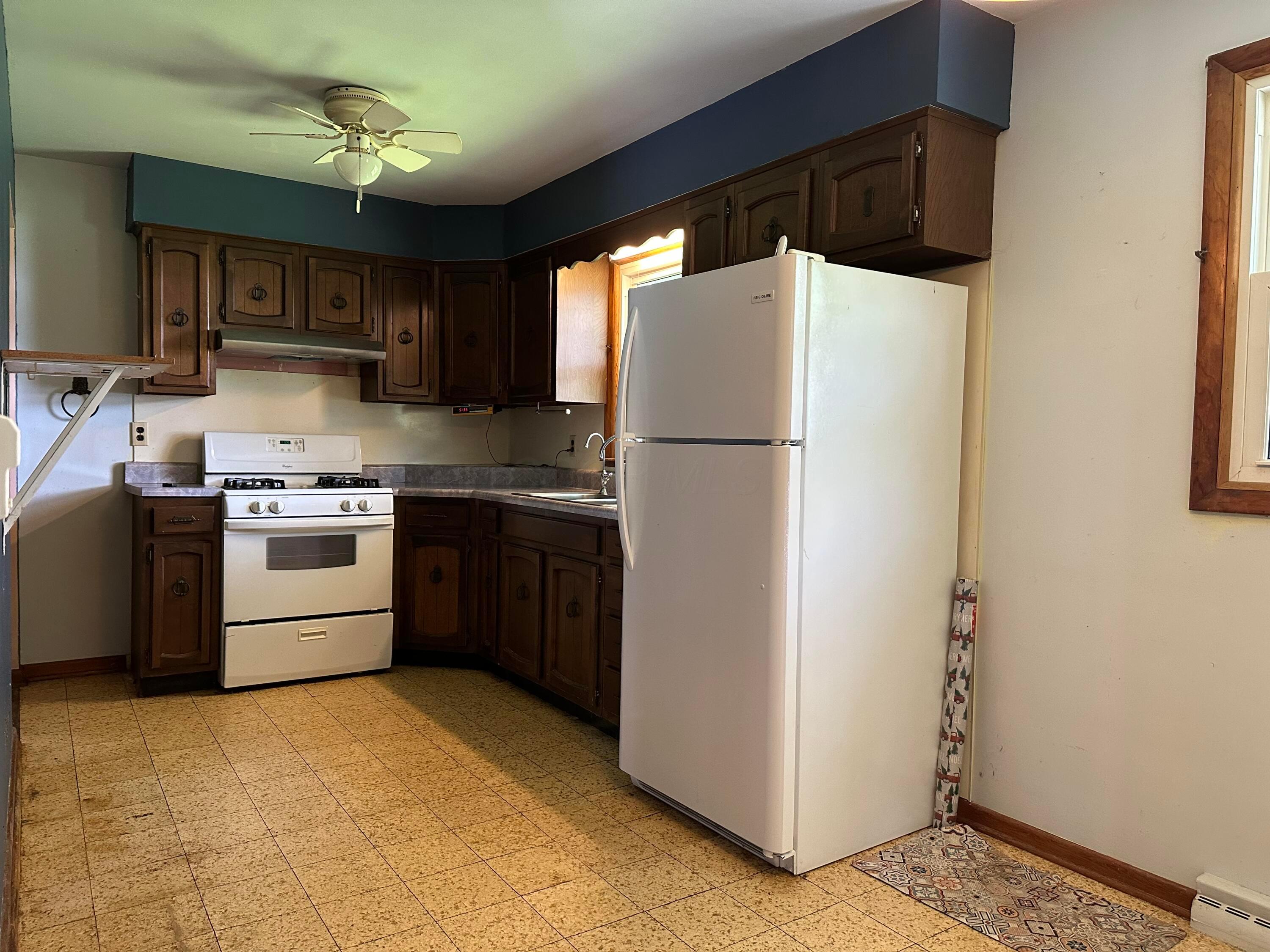 1341 Lusch Road Marion, OH 43302 - Photo 7 of 20 IMG_9771