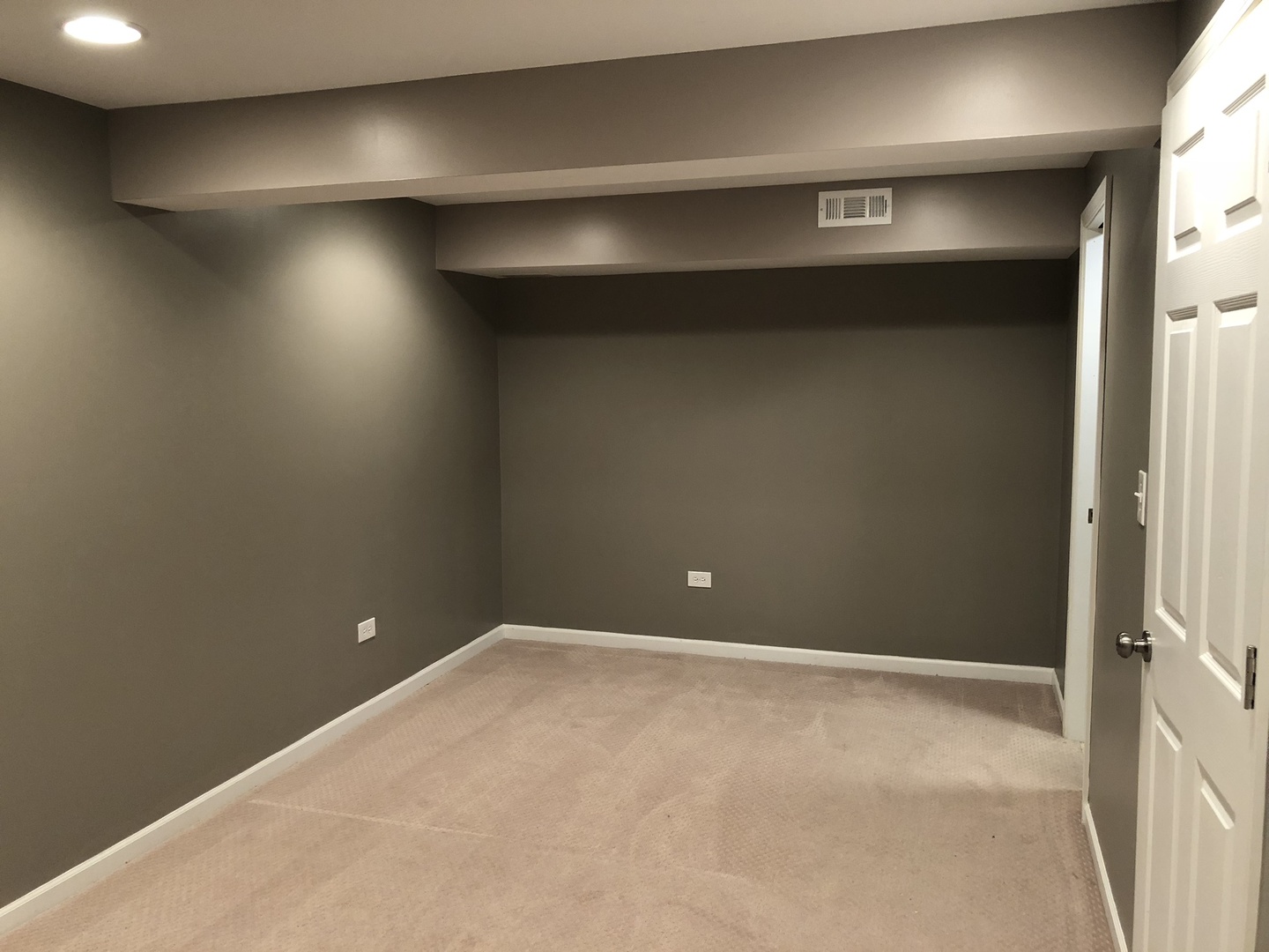 3005 Crystal Rock Road Naperville, IL 60564 - Photo 27 of 31 a view of an empty room