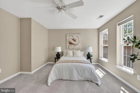 $435,000 | 6607 Thackwell Way, Unit 2201, Alexandria, VA 22315